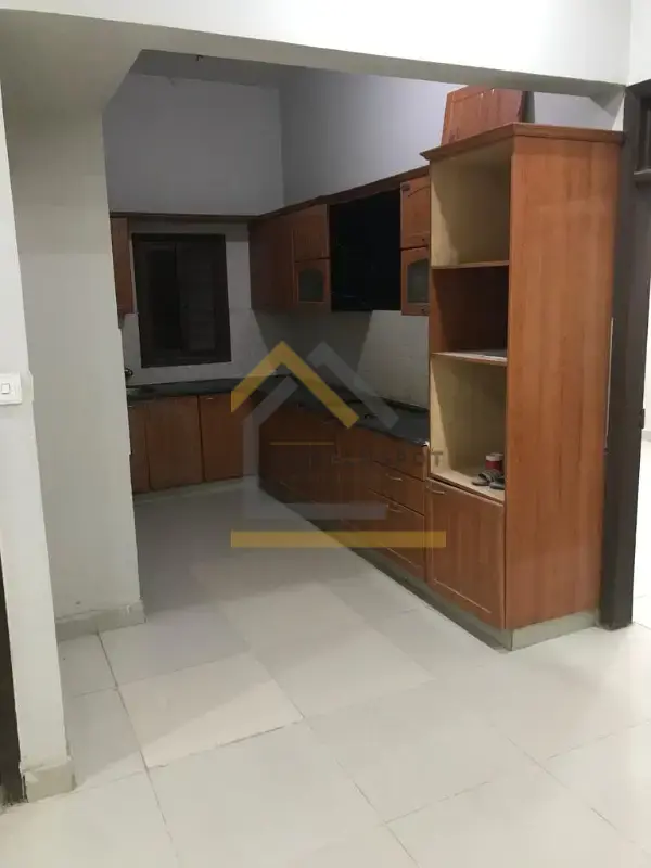 170 Sq Yds Ground Floor 3 Bed DD Portion for Sale – Gulshan‑e‑Iqbal Block 11, Karachi